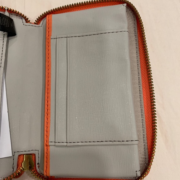 NEW fossil wallet in orange - lots of card slots! - Picture 5 of 8